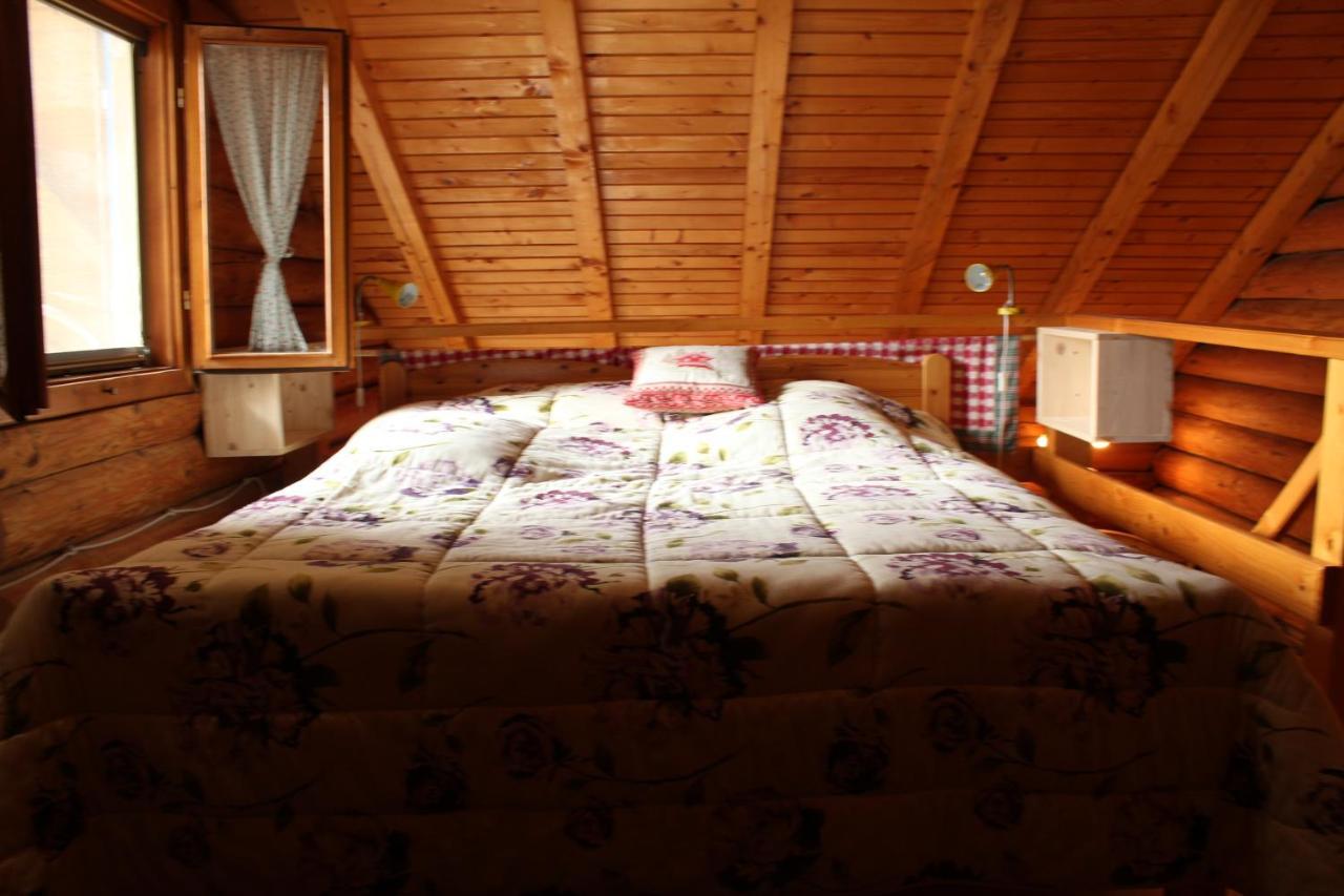B&B Le Corone - Chalet Nel Bosco Cavalo Buitenkant foto